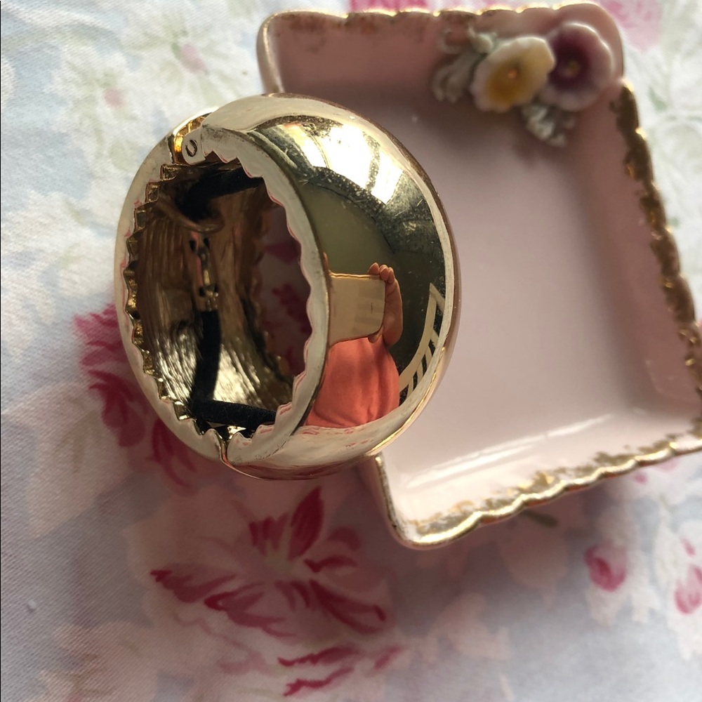 Gold Tone Hair Cuff